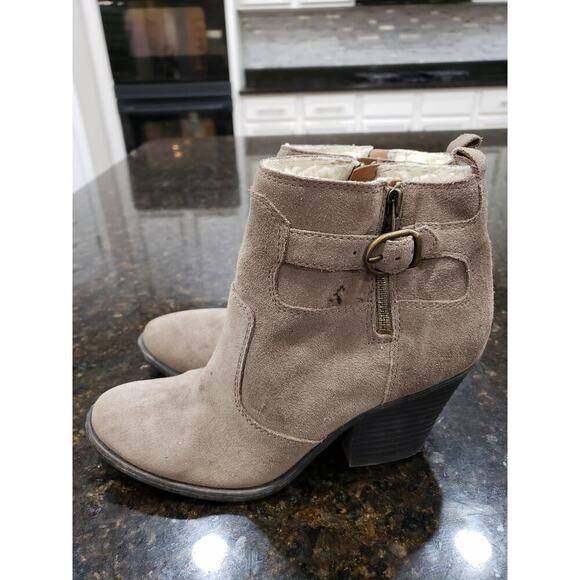 Lucky Brand Mantova Ankle Boots Womens 8M Beige Round Toe Block Heel Side Zipper - Picture 8 of 10